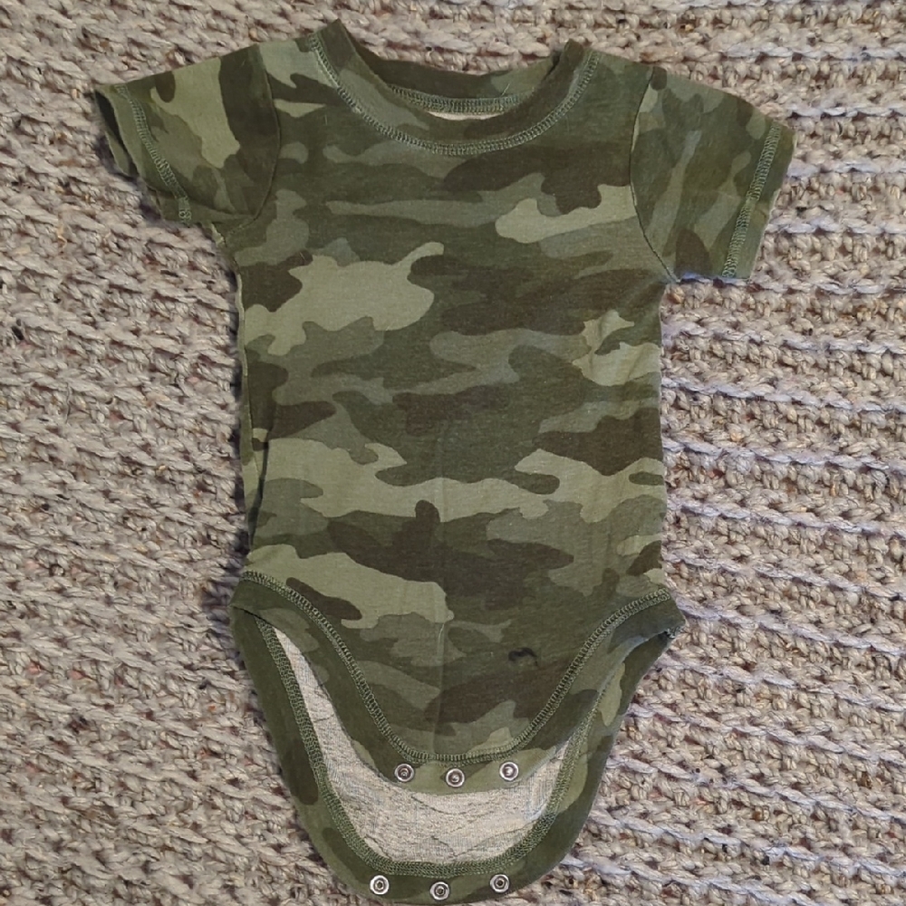 The Children's Place Forest Green Baby Outfit
